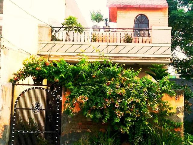 House for sale in North West Delhi, Deri