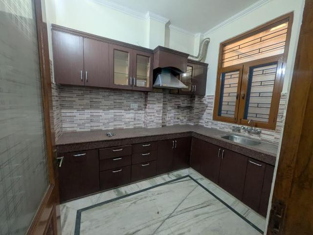 House for rent in Hariana