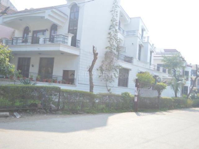 House for rent in Hariana