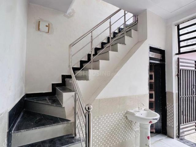 House for sale in Hariana