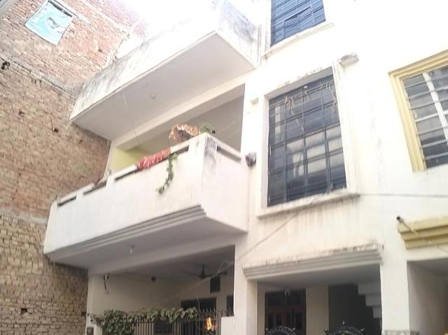 House for sale in Hariana