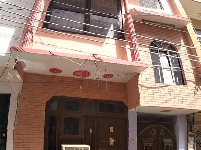 House for sale in Hariana