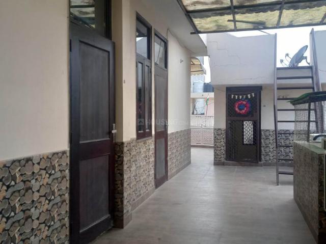 House for rent in North West Delhi, Deri