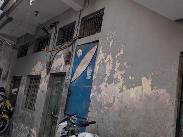 House for sale in North East Delhi, Deri
