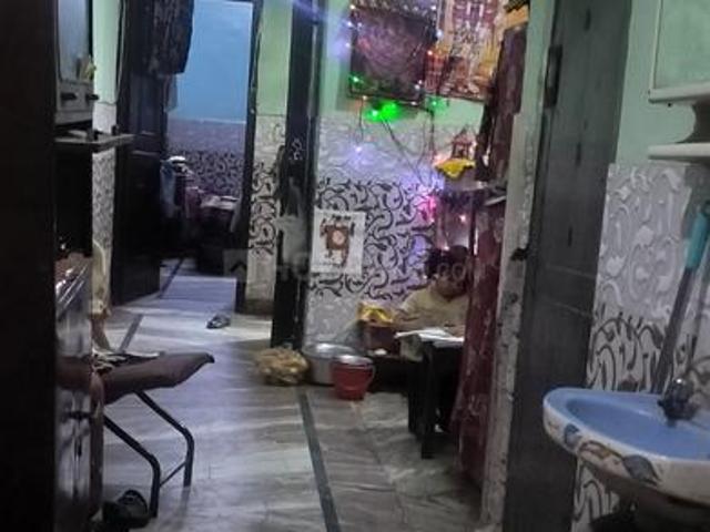 House for sale in North East Delhi, Deri