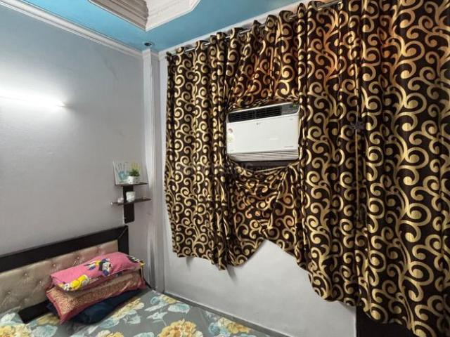 House for rent in West Delhi, Deri