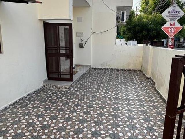 House for rent in Vikas Nagar, Lucknow