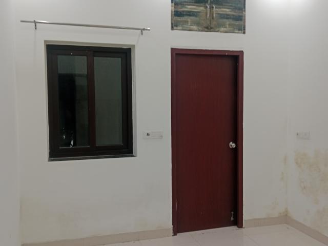 Property for rent in Hariana