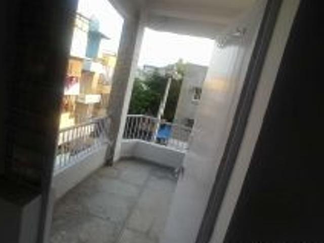 Property for rent in Deri