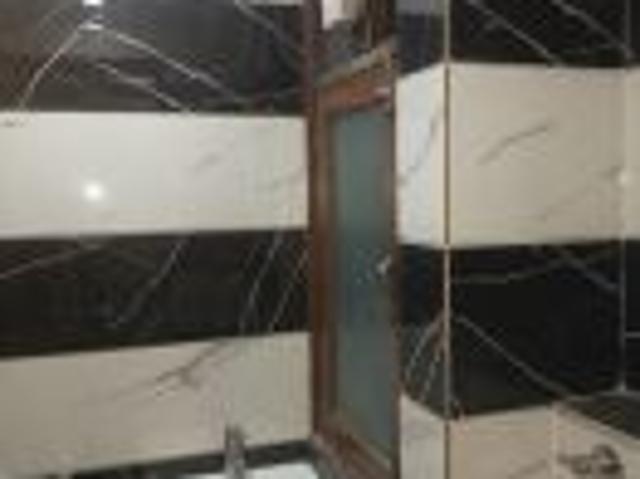 Property for rent in Deri