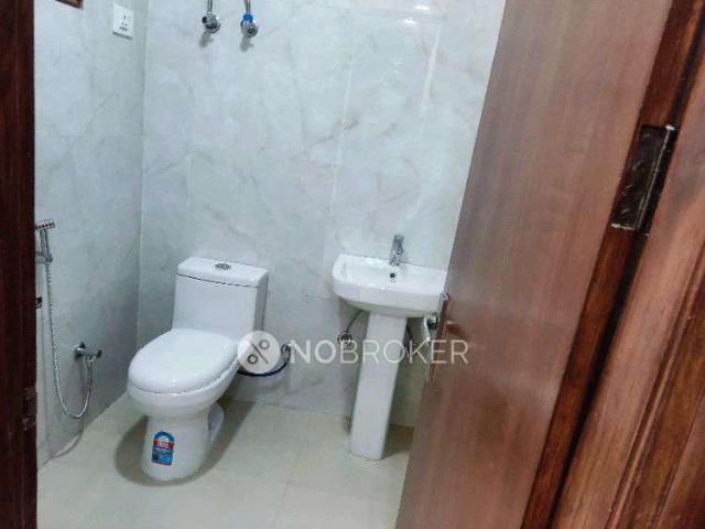 Property for rent in South Delhi, Deri