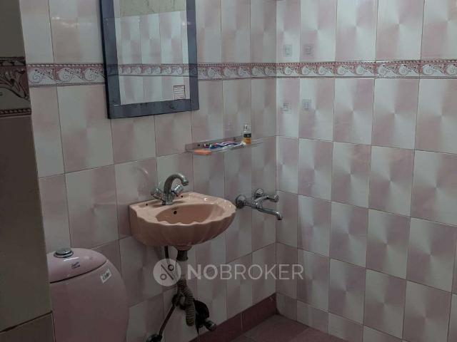 Property for rent in South Delhi, Deri