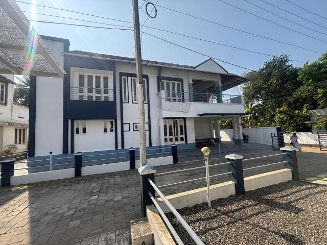 Villa for sale in Cochin, Kerala