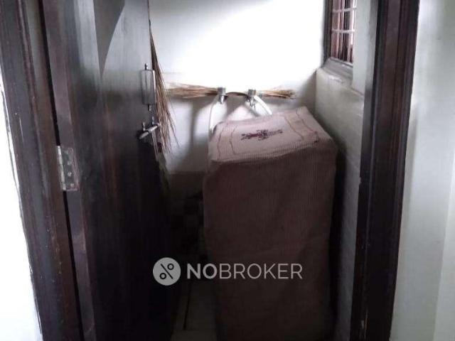 Property for sale in North Delhi, Deri