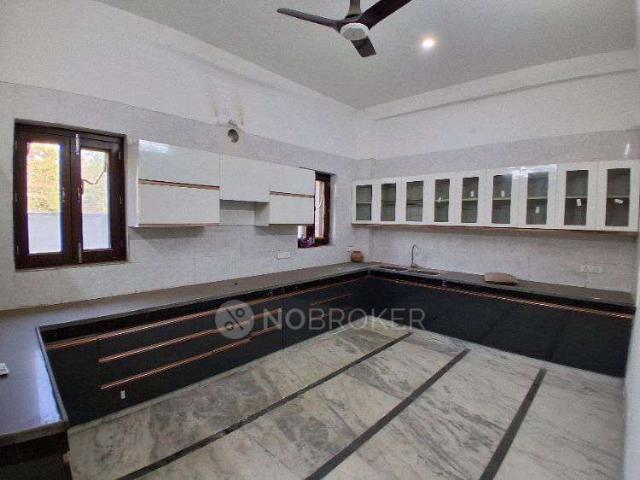 Property for rent in South Delhi, Deri