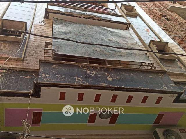 Property for rent in North Delhi, Deri
