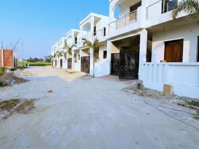 Villa for sale in Mohanlalganj, Arunachal Pradesh