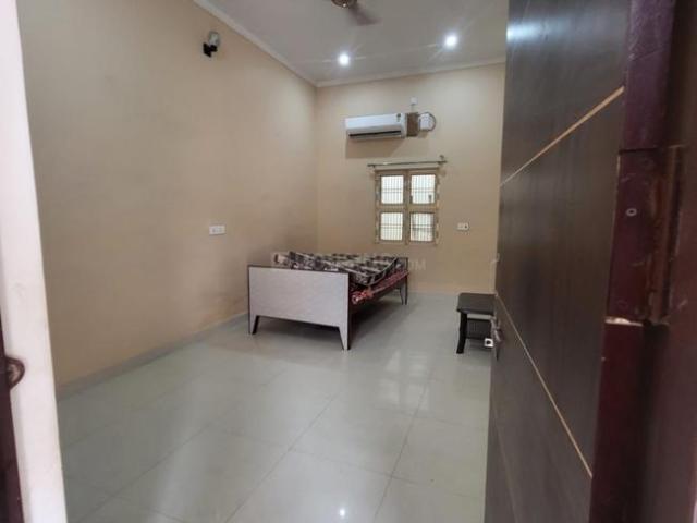 Villa for rent in Varanasi, Arunachal Pradesh