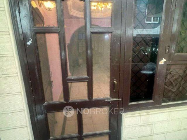 Property for rent in North West Delhi, Deri