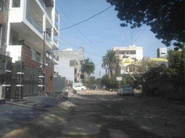 Property for rent in Hariana