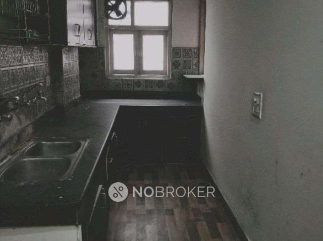 Property for rent in Deri