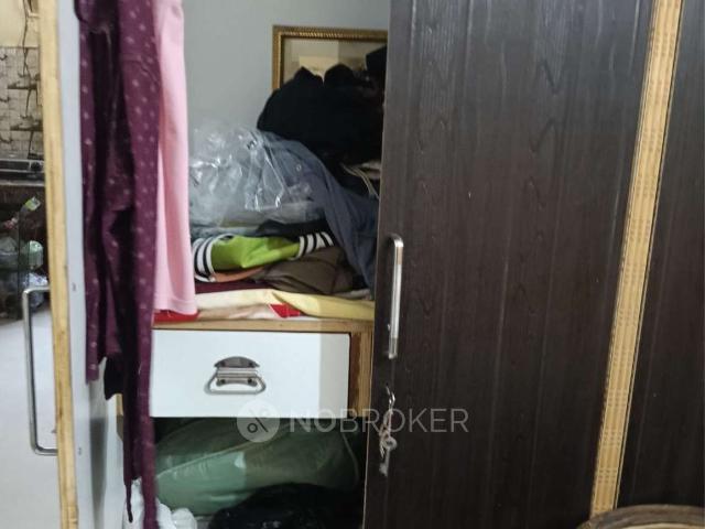 Property for rent in Deri