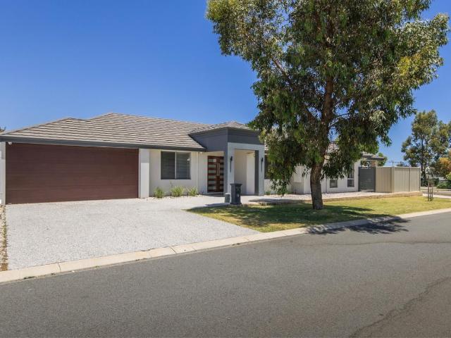 House for sale in Golden Bay, Western Australia