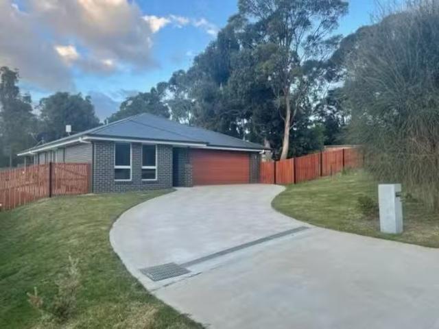 House for rent in Howden, Tasmania
