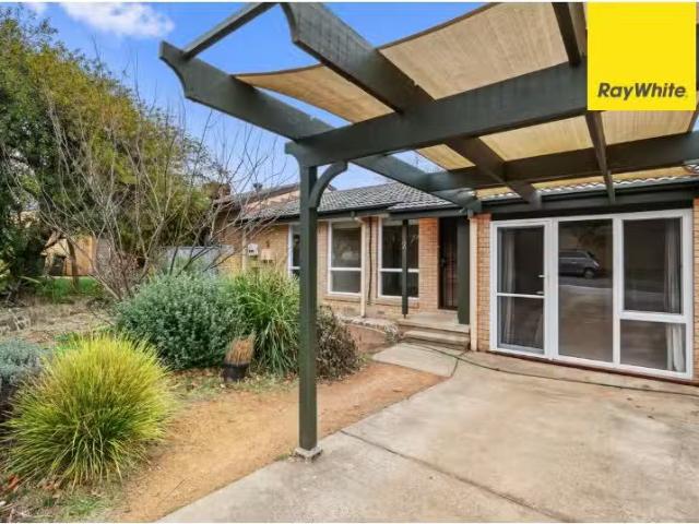 House for rent in Latham, Australian Capital Territory
