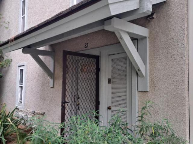 Townhouse for rent in Canoga Park