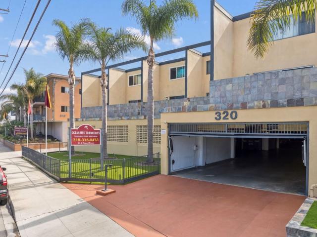 Apartment for rent in Redondo Beach, California
