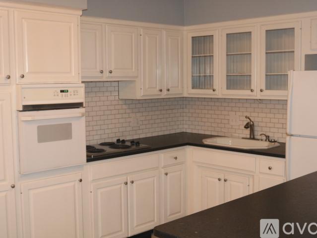 Apartment for rent in Birmingham, Michigan