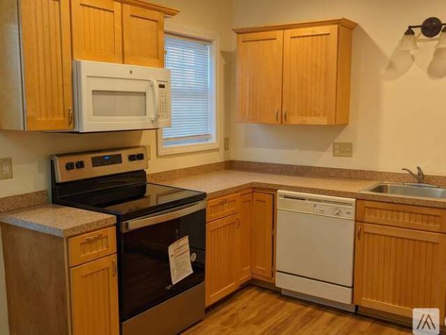 Apartment for rent in Bristol, Massachusetts