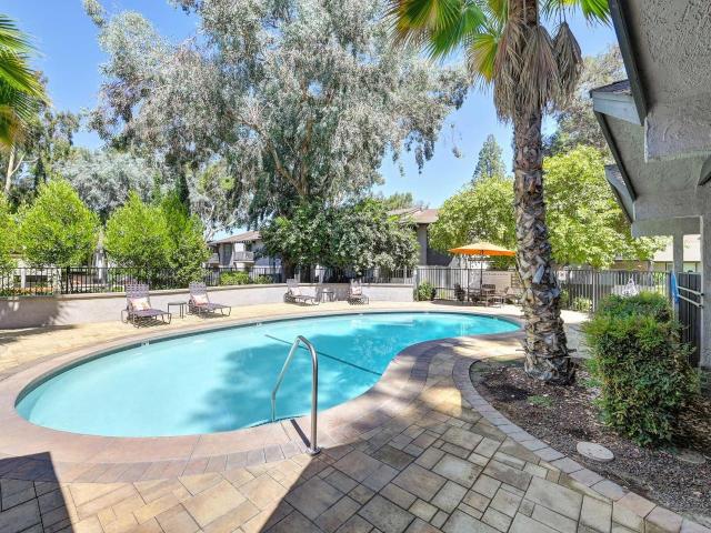 Apartment for rent in Redlands, California