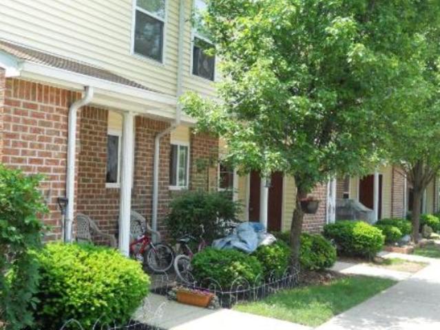 Apartment for rent in Logan Place Apartments, Logan