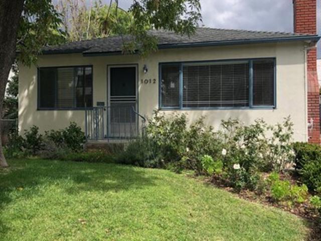 Apartment for rent in Glendale, California