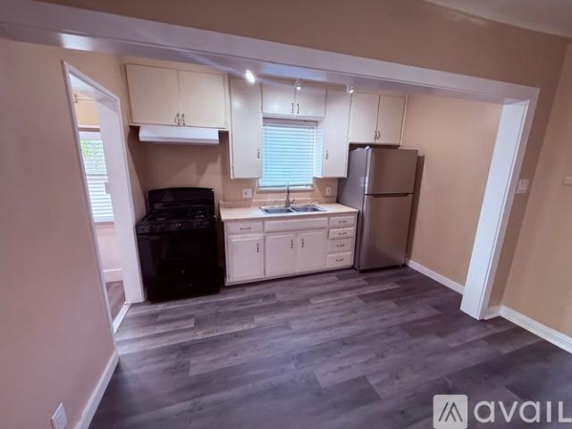 Apartment for rent in Long Beach, California