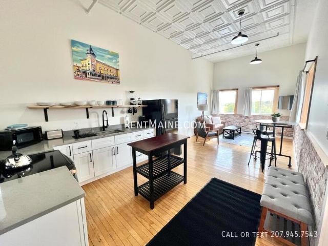 Apartment for rent in Pittsfield, Maine