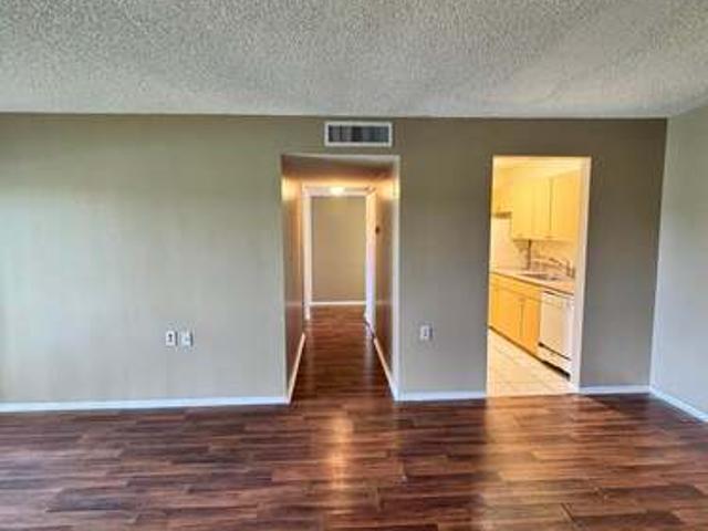 Apartment for rent in West Palm Beach, Florida