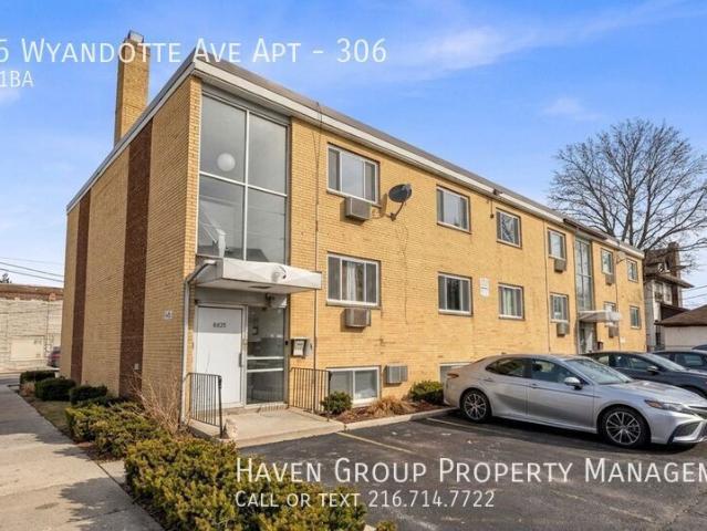 Apartment for rent in Lakewood, Ohio