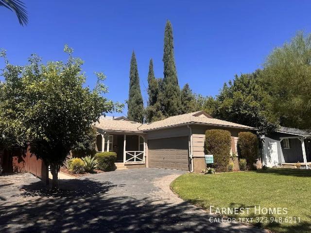 Apartment for rent in Van Nuys Neighborhood Council District, Canoga Park