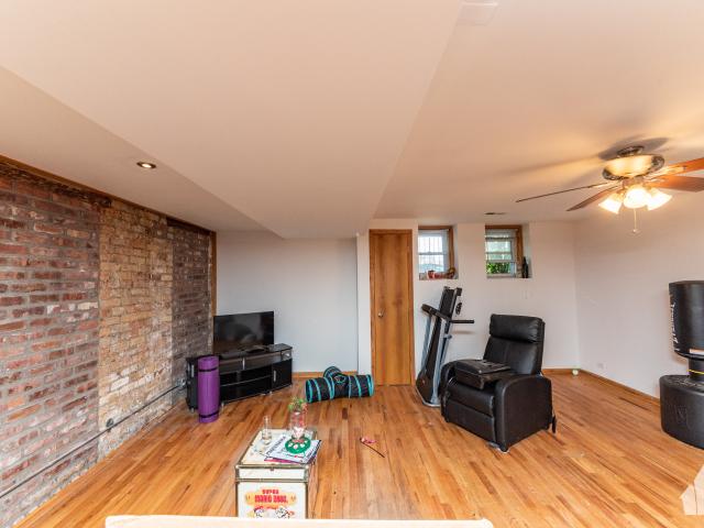 Apartment for rent in Chicago Park, Illinois