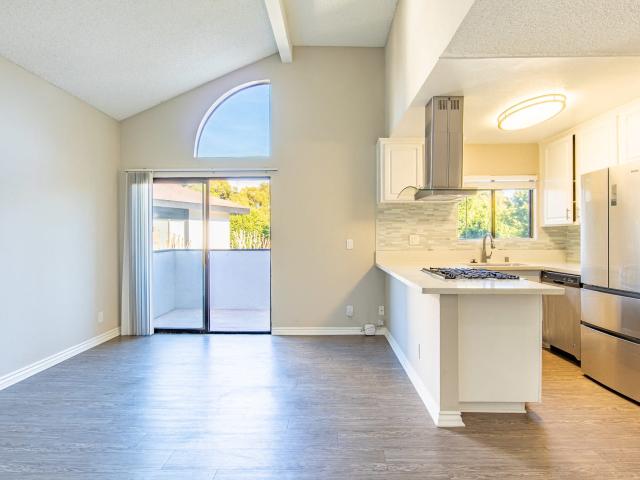 Apartment for rent in Long Beach, California