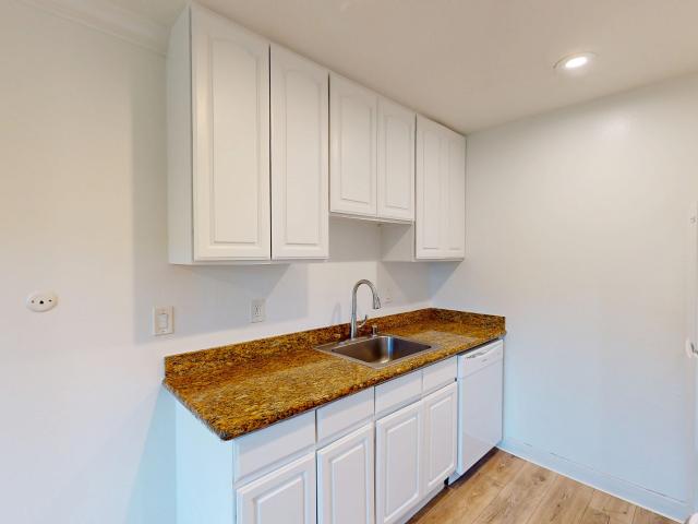 Apartment for rent in California