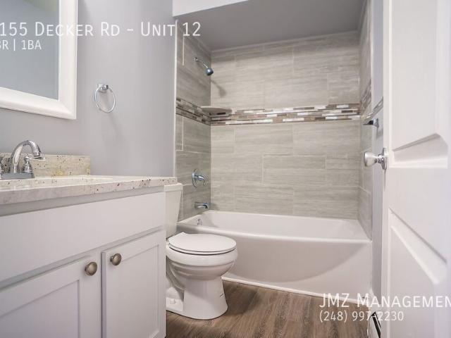 Apartment for rent in Walled Lake, Michigan