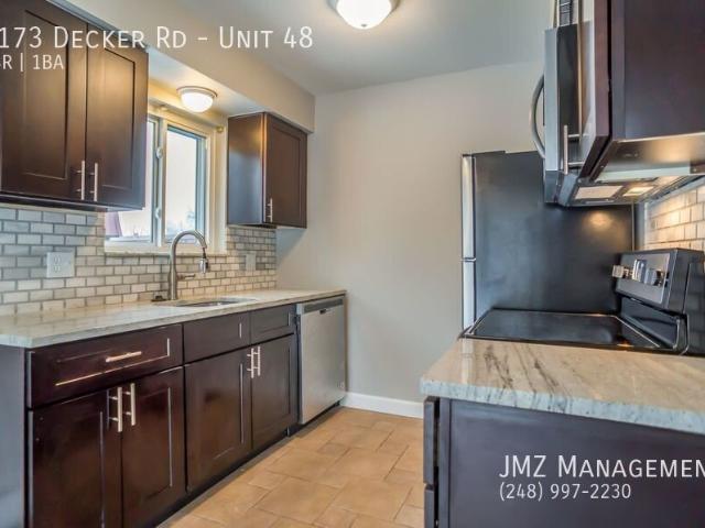 Apartment for rent in Walled Lake, Michigan
