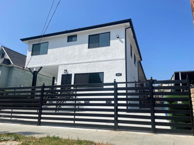 Apartment for rent in Canoga Park, California