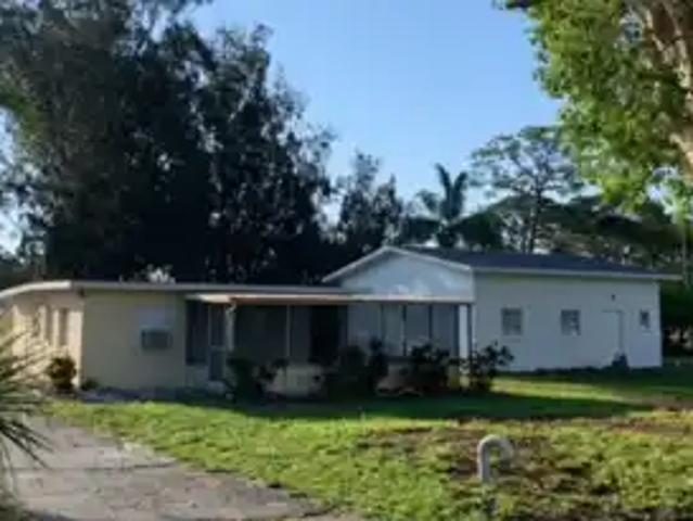 Apartment for rent in Englewood