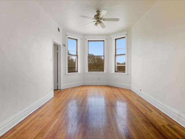 Apartment for rent in Chicago Park, Illinois