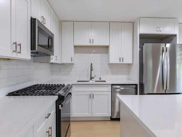 Apartment for rent in Costa Mesa, California